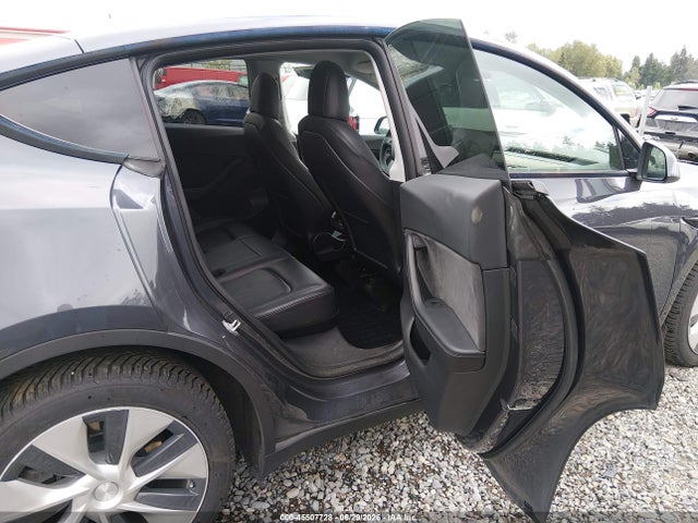 Продаж на аукціоні авто 2021 Tesla Model Y Long Range Dual Motor All-wheel Drive, vin: 5YJYGDEE6MF275020, номер лоту: 45507728