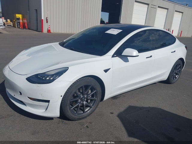45507742 :رقم المزاد ، 5YJ3E1EB9JF100065 vin ، 2018 Tesla Model 3 Long Range/performance مزاد بيع