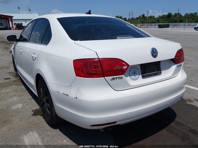 2013 Volkswagen Jetta 2.5l Se მანქანა იყიდება აუქციონზე, vin: 3VWDX7AJ0DM448574, აუქციონის ნომერი: 45507774