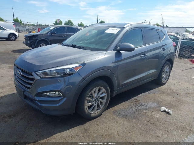 Hyundai TUCSON SE 2016 KM8J3CA46GU109480 Image 2