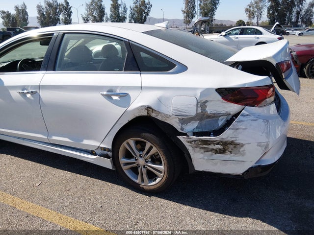 Hyundai Sonata Limited 2018 5NPE34AF4JH648999 Image 18