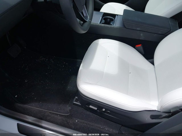 Auction sale of the 2026 Tesla Model Y, vin: 7SAYGDEE3TF520244, lot number: 45507802