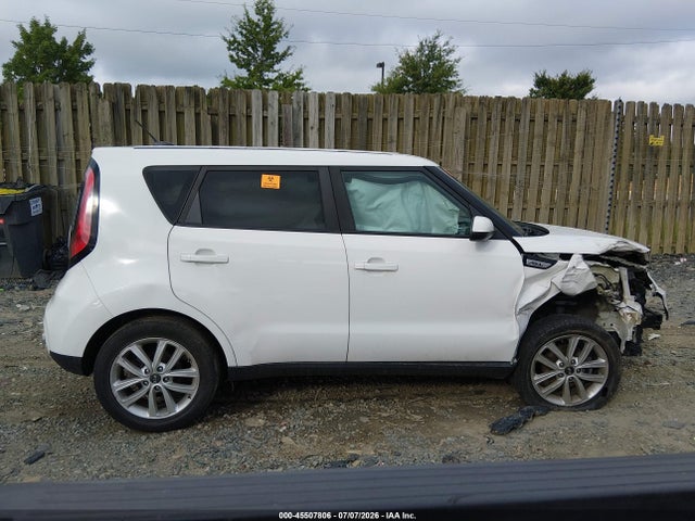 KIA SOUL + 2018 KNDJP3A52J7522536 Image 14