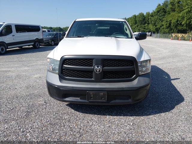 45507818 :رقم المزاد ، 1C6RR6KGXJS298628 vin ، 2018 Ram 1500 Tradesman  4x2 5'7 Box مزاد بيع