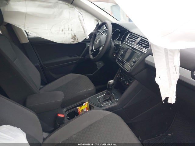 3VV1B7AX3LM055810 Volkswagen Tiguan 2.0t S