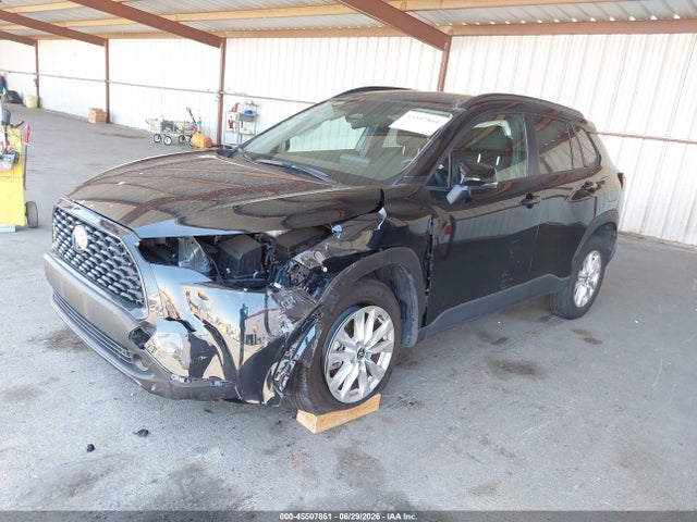 Toyota Corolla Cross Le 2024 7MUCAABG3RV098595 Image 2