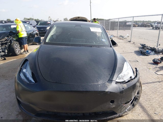 7SAYGDEE9NA006057 Tesla Model Y Long Range Dual Motor All-wheel Drive