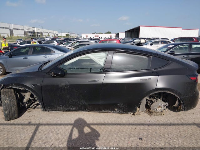 7SAYGDEE9NA006057 Tesla Model Y Long Range Dual Motor All-wheel Drive