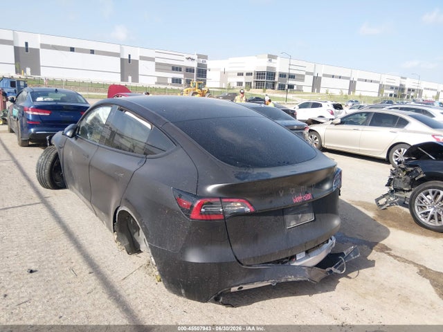 7SAYGDEE9NA006057 Tesla Model Y Long Range Dual Motor All-wheel Drive