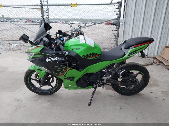 Kawasaki EX400 2023 JKAEXKH10PDAM6759 Image 13