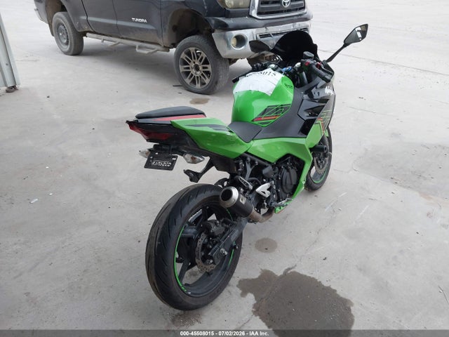 Kawasaki EX400 2023 JKAEXKH10PDAM6759 Image 4
