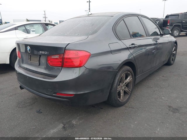 Продаж на аукціоні авто 2013 Bmw 320i, vin: WBA3B1C52DF462662, номер лоту: 45508033