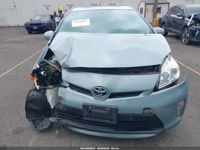 Toyota Prius Two 2015 JTDKN3DU7F1955387 Image 6