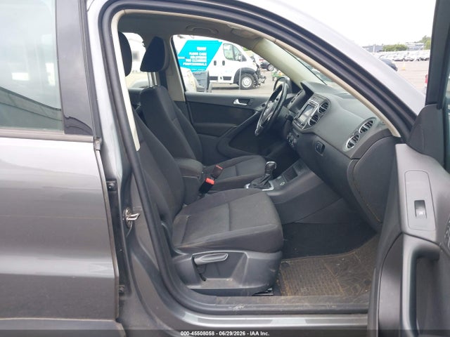 WVGBV7AX0HK043618 Volkswagen Tiguan 2.0t/2.0t S