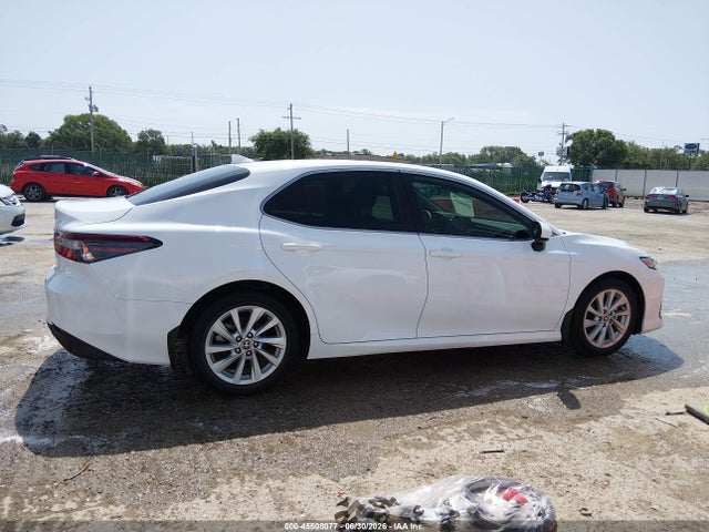 Toyota CAMRY LE 2022 4T1C11AK9NU650280 Image 13