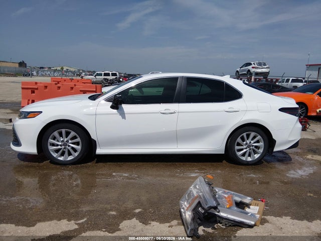 Toyota CAMRY LE 2022 4T1C11AK9NU650280 Image 14
