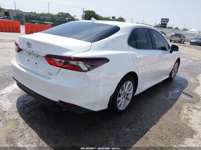 Toyota CAMRY LE 2022 4T1C11AK9NU650280 Image 4