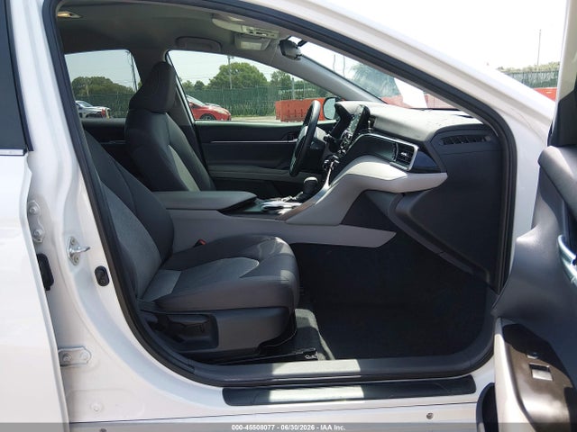 Toyota CAMRY LE 2022 4T1C11AK9NU650280 Image 5