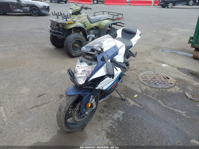 Suzuki GSX-R600 2023 JS1GN7FA8P7100318 Image 2