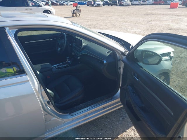 Auction sale of the 2020 Nissan Altima Sl Fwd, vin: 1N4BL4EV2LC120340, lot number: 45508183