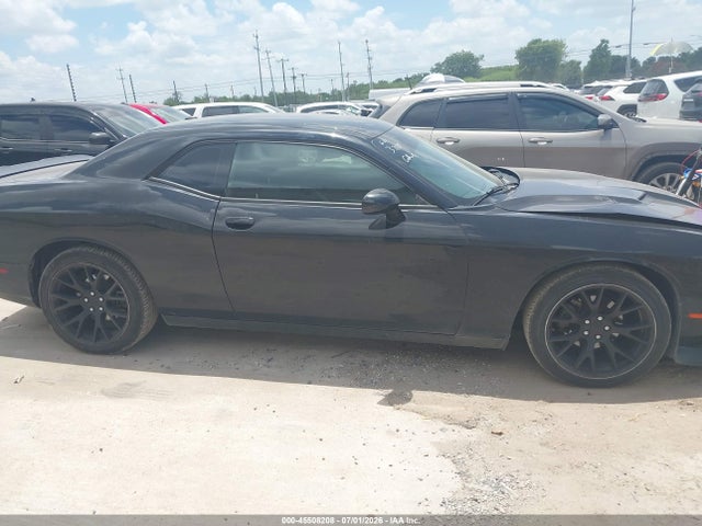 2C3CDZAG7KH587169 Dodge Challenger Sxt