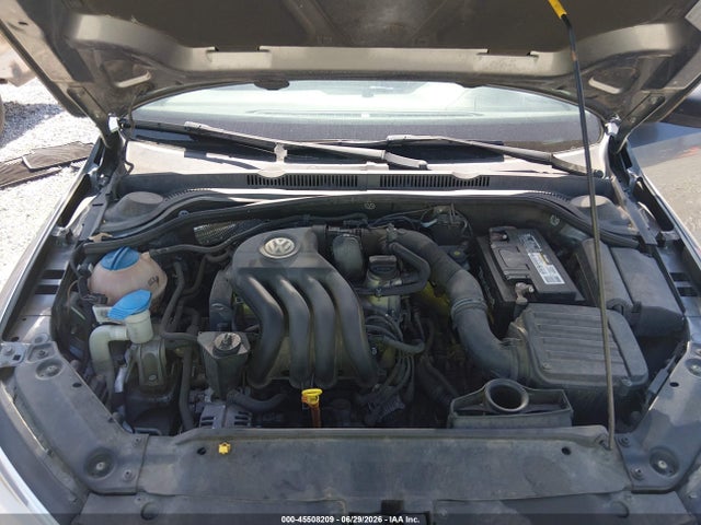 2015 Volkswagen Jetta 2.0l S მანქანა იყიდება აუქციონზე, vin: 3VW2K7AJ4FM268927, აუქციონის ნომერი: 45508209