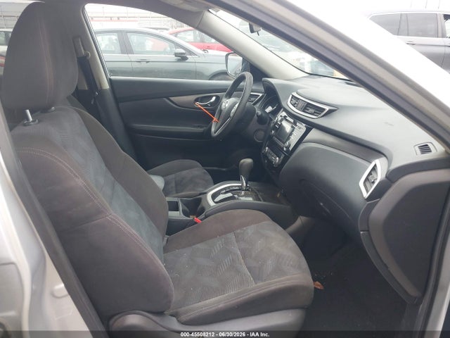 KNMAT2MT8FP515923 Nissan ROGUE SV