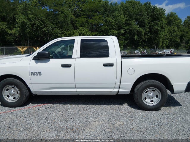 2018 Ram 1500 Tradesman  4x2 5'7 Box მანქანა იყიდება აუქციონზე, vin: 1C6RR6KG8JS298627, აუქციონის ნომერი: 45508228