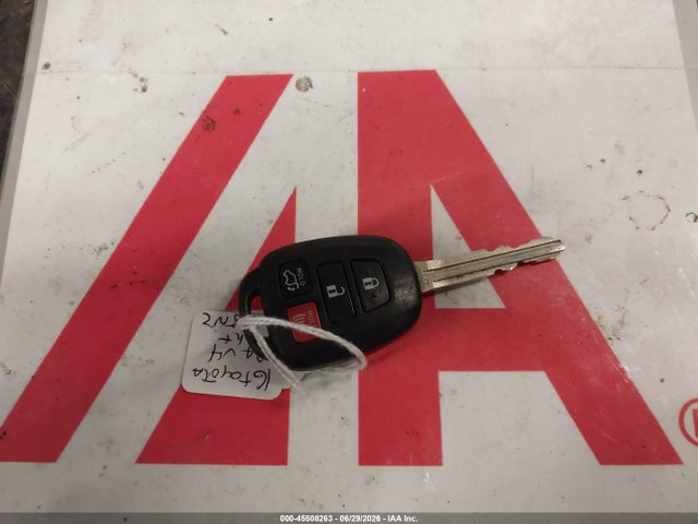 2T3RFREV1GW442550 Toyota Rav4 Xle