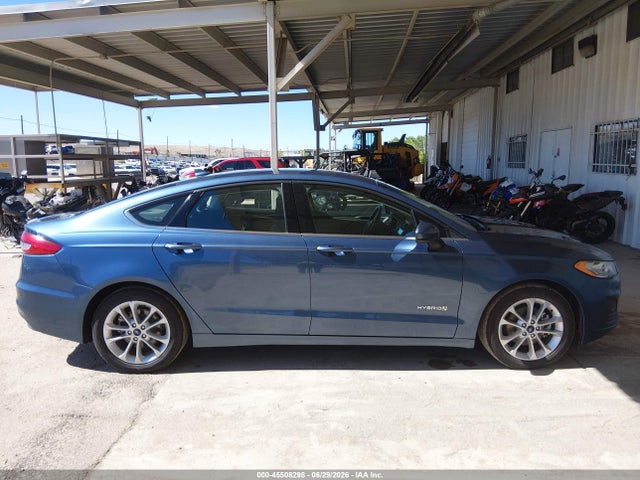 3FA6P0LU9KR211162 Ford Fusion Hybrid Se