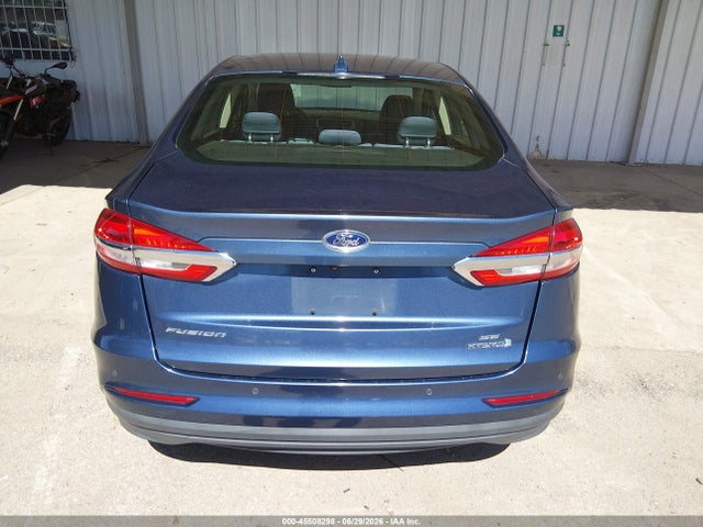 3FA6P0LU9KR211162 Ford Fusion Hybrid Se