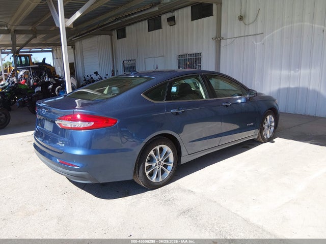 3FA6P0LU9KR211162 Ford Fusion Hybrid Se