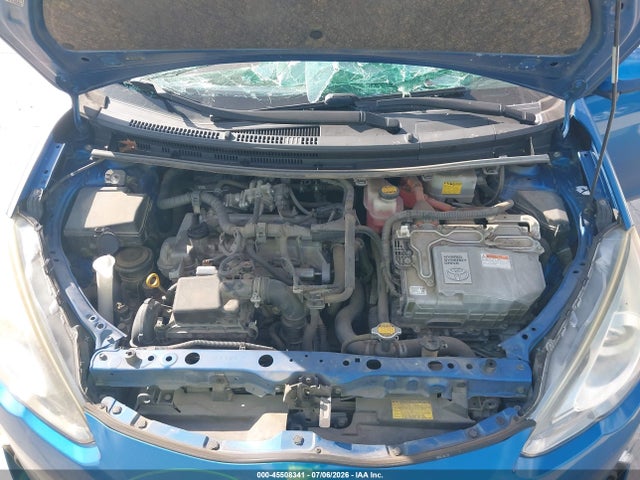 Toyota Prius C Two 2015 JTDKDTB32F1578965 Image 10