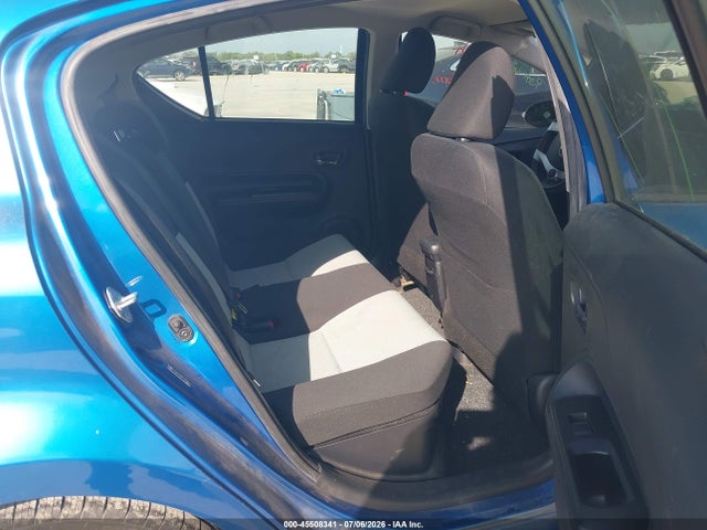 Toyota Prius C Two 2015 JTDKDTB32F1578965 Image 8