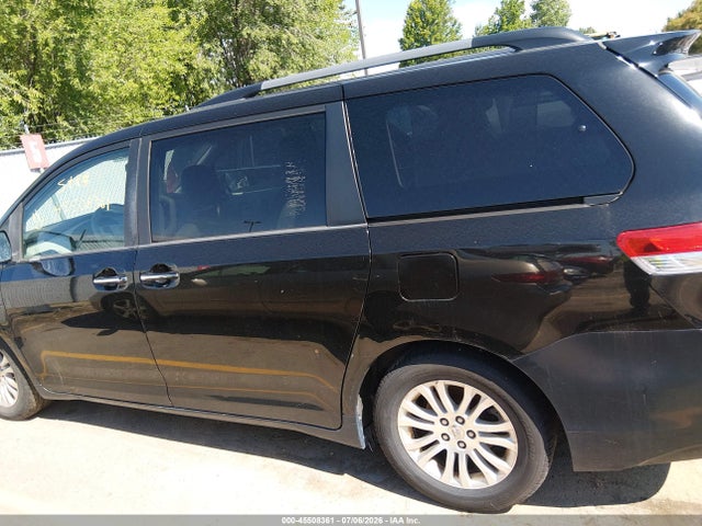 5TDYK3DCXES473959 Toyota Sienna Xle V6 8 Passenger