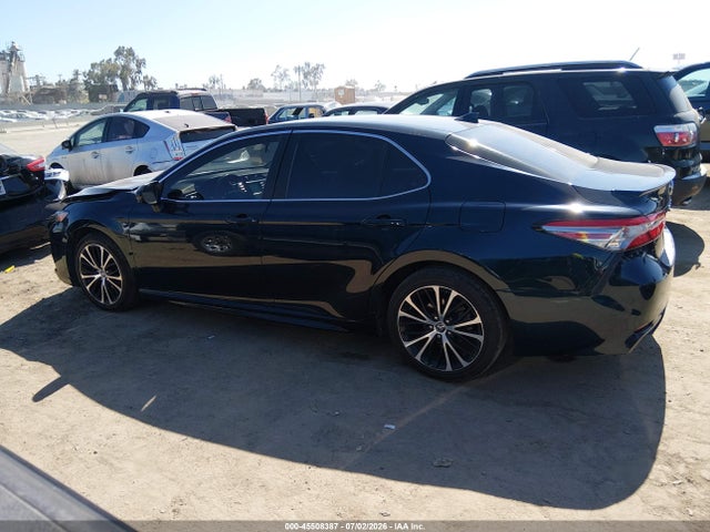 4T1B11HK6KU813920 Toyota CAMRY SE