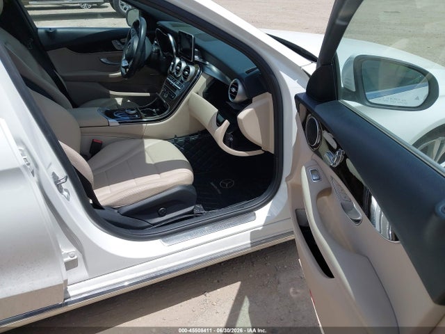 WDDWF4JB4JR387235 Mercedes-Benz C 300