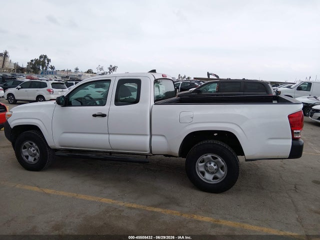 5TFRX5GN8HX100027 Toyota Tacoma Sr