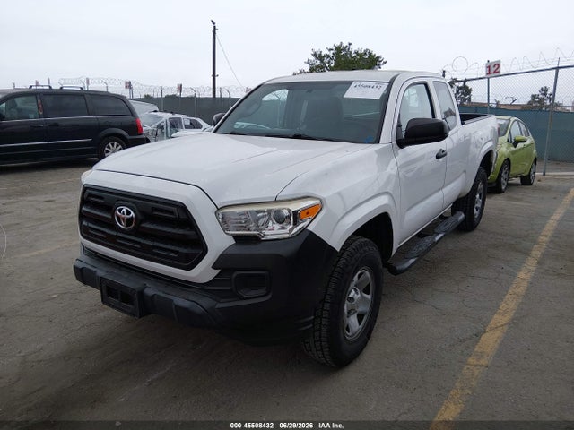 5TFRX5GN8HX100027 Toyota Tacoma Sr