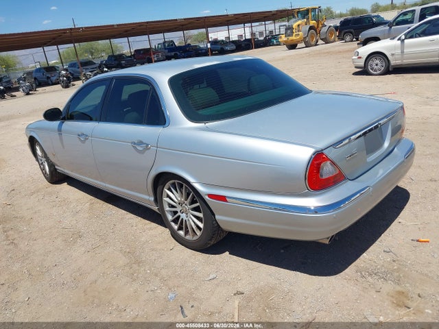 2006 Jaguar Xj Xj8 მანქანა იყიდება აუქციონზე, vin: SAJWA71B16SH10980, აუქციონის ნომერი: 45508433