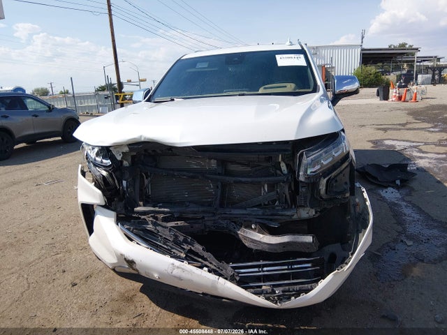 1GNSKFKDXPR123176 Chevrolet Suburban 4wd Premier