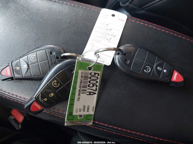 2015 Jeep Cherokee Trailhawk მანქანა იყიდება აუქციონზე, vin: 1C4PJMBS6FW696791, აუქციონის ნომერი: 45508576