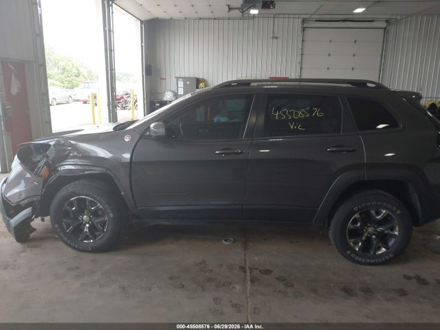 2015 Jeep Cherokee Trailhawk მანქანა იყიდება აუქციონზე, vin: 1C4PJMBS6FW696791, აუქციონის ნომერი: 45508576