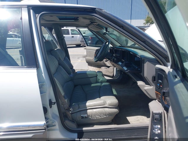 Продаж на аукціоні авто 1993 Buick Park Avenue Ultra, vin: 1G4CU5315P1605540, номер лоту: 45508654