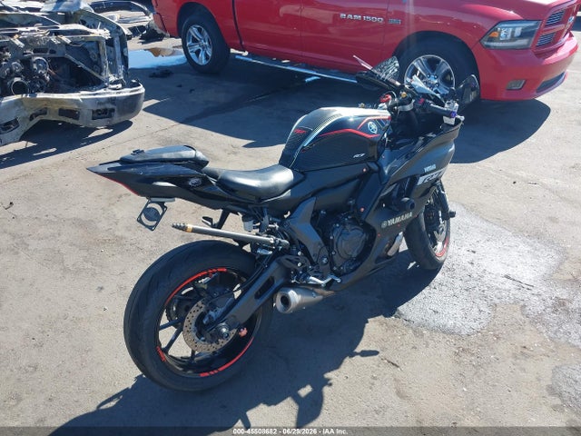 Yamaha Yzfr7 2024 JYARM38E9RA013359 Image 4