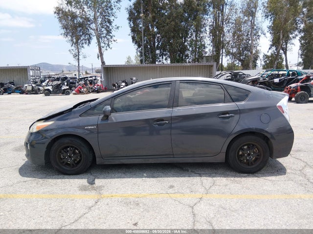 Auction sale of the 2015 Toyota Prius Two, vin: JTDKN3DU9F1927476, lot number: 45508692