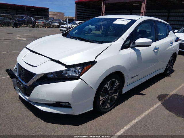 1N4AZ1CP3JC305524 Nissan LEAF SV