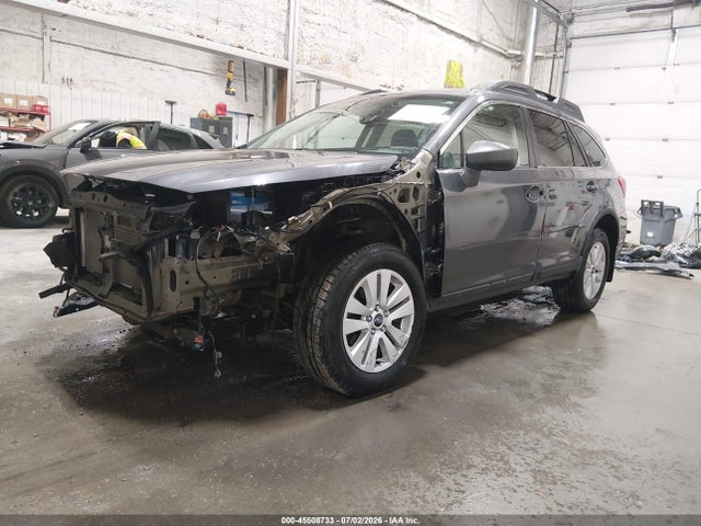 Subaru Outback 2.5i Premium 2019 4S4BSAFC4K3363084 Image 2