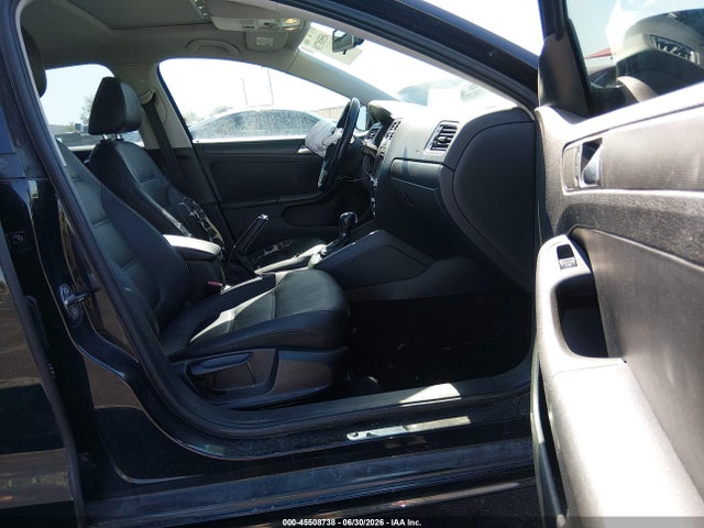 2011 Volkswagen Jetta 2.5l Se მანქანა იყიდება აუქციონზე, vin: 3VWDX7AJ1BM396739, აუქციონის ნომერი: 45508738