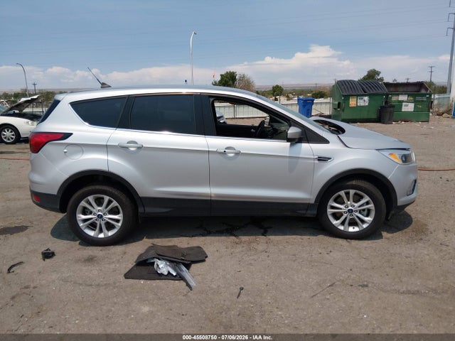 Ford ESCAPE SE 2019 1FMCU9GD1KUB60555 Image 13